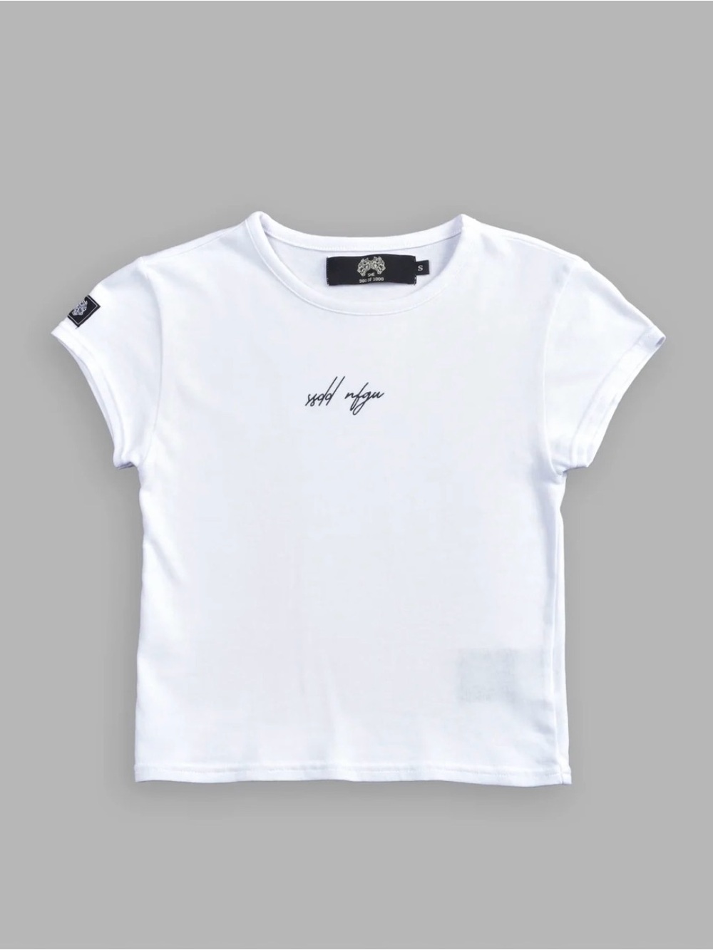 SSDD NFGU "BABY" TEE IN WHITE
Darc Sport M